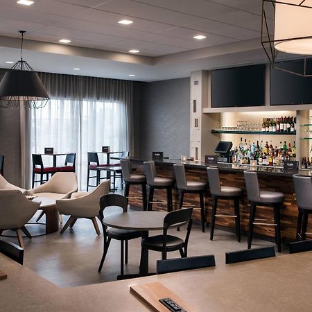 Courtyard By Marriott Pullman Hotel Exterior foto